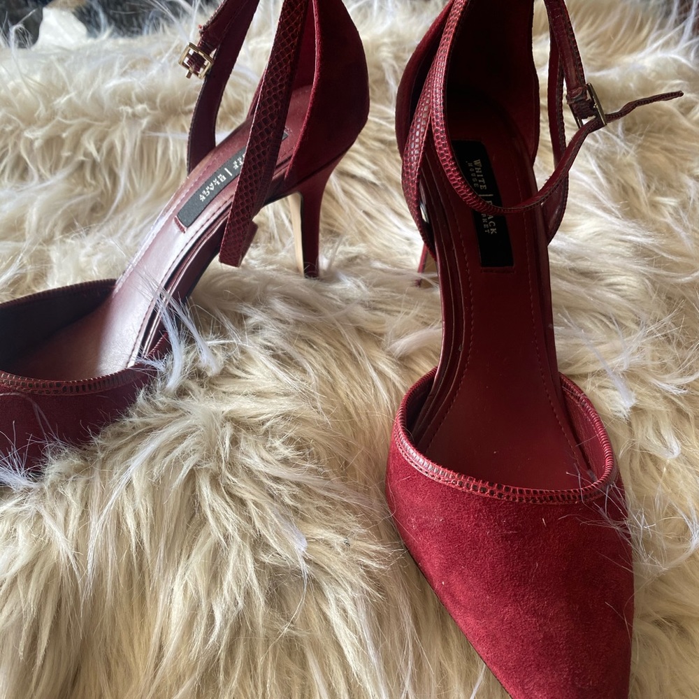 White House|Black Market burgundy heels. Size 7